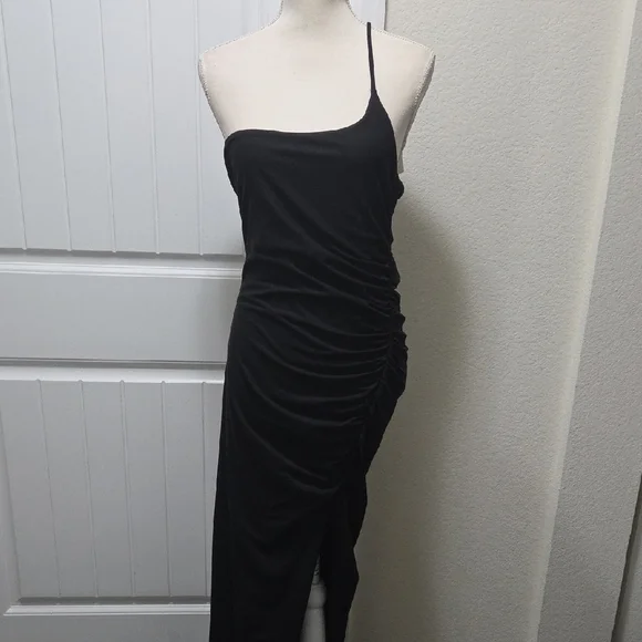 Lovers + Friends Black One-Shoulder Dress - Picture 4 of 6